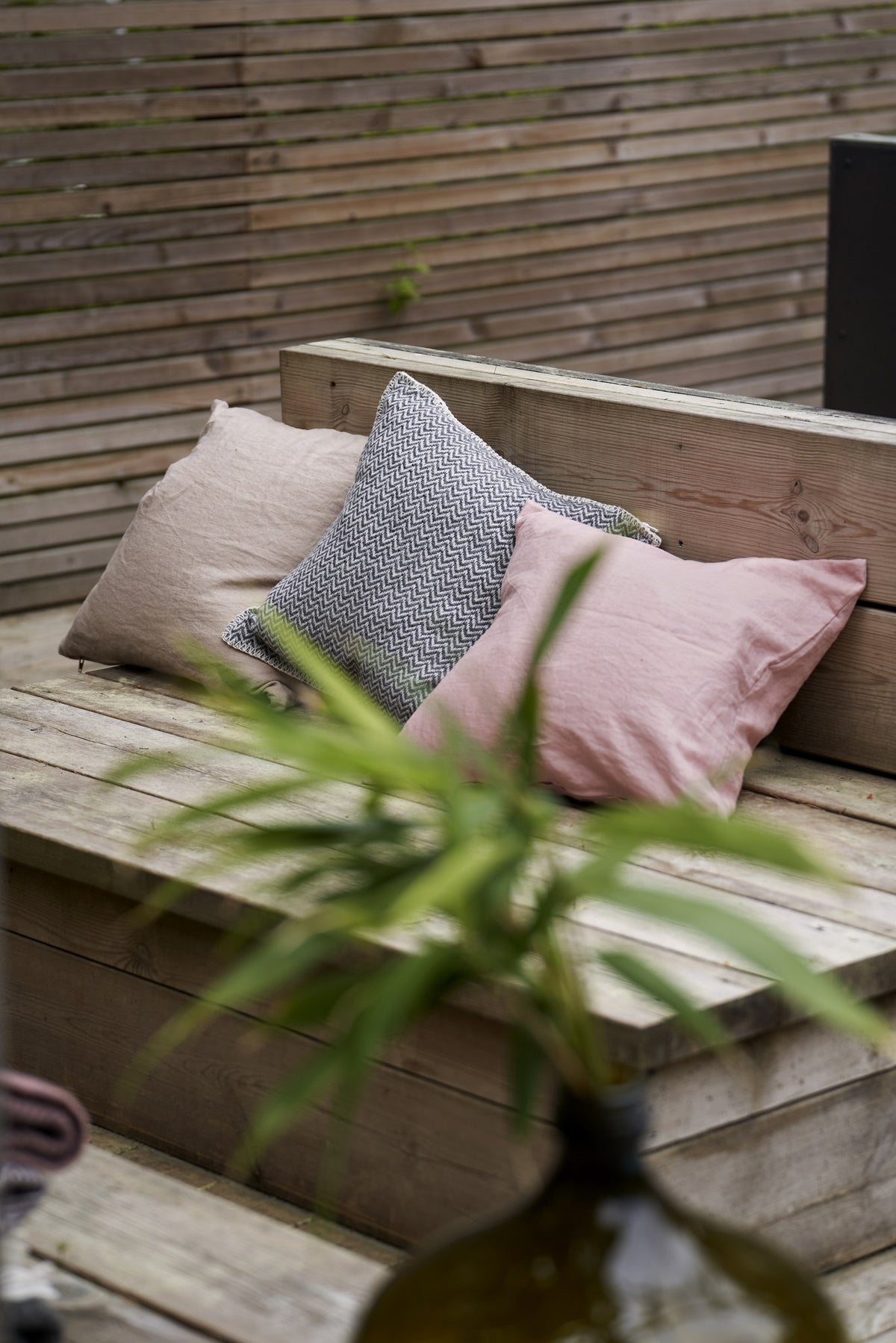 Klippan: Kissenhüllen Chevron auf einem Sofa