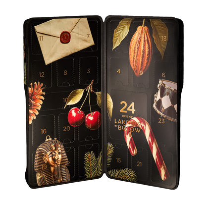 Lakrids by Bülow Adventskalender LARGE 2026 aufgeklappt