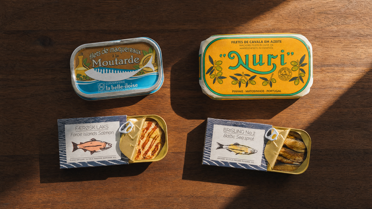 Makrelen, Lachs & Sprotten in Dosen – geräuchert & in Öl